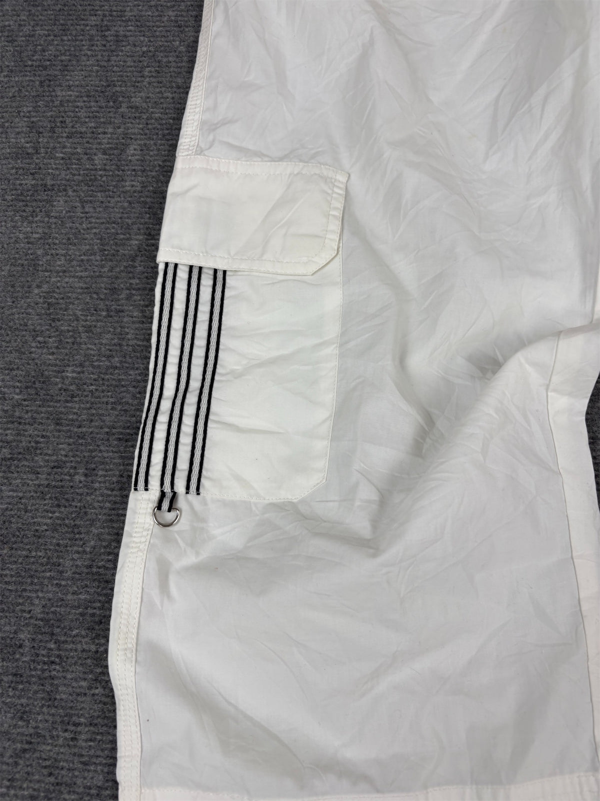 Vintage Y2K Adidas 3/4 Track Pants Women’s M White Black 3 Stripe Cargo Pocket Belt