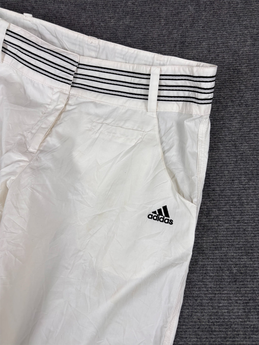 Vintage Y2K Adidas 3/4 Track Pants Women’s M White Black 3 Stripe Cargo Pocket Belt