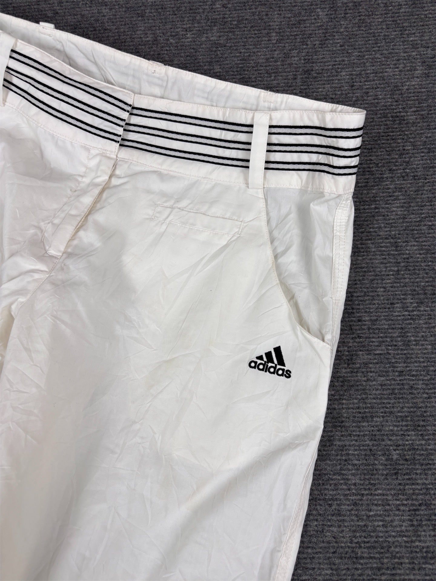 Vintage Y2K Adidas 3/4 Track Pants Women’s M White Black 3 Stripe Cargo Pocket Belt