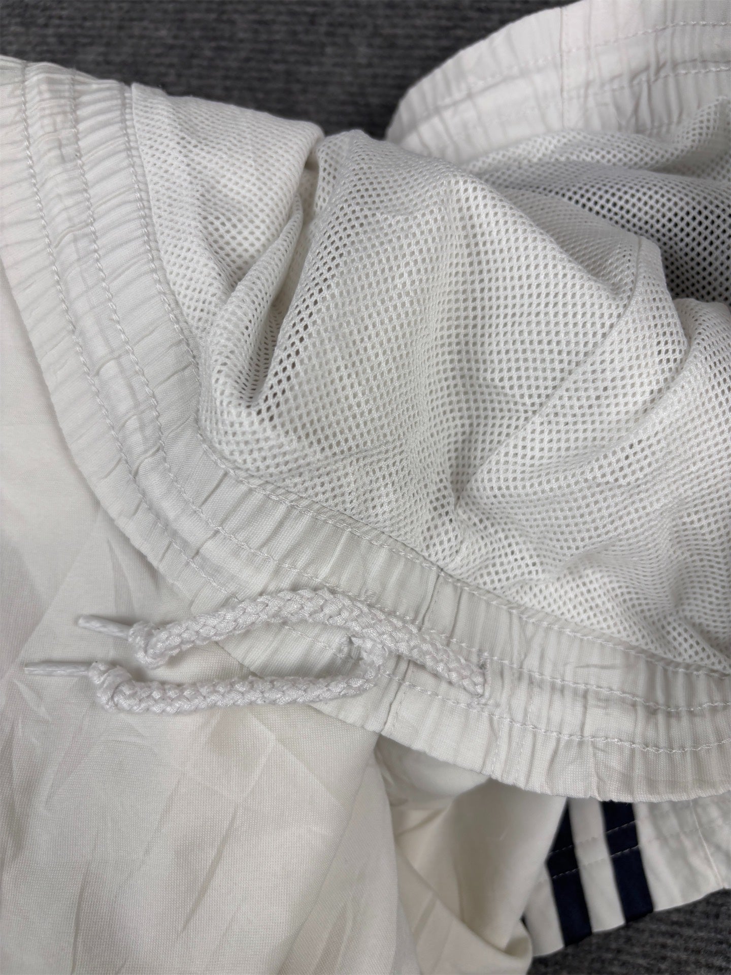 Vintage Y2K Adidas Shorts Men’s S White Black 3 Stripe Classic Style