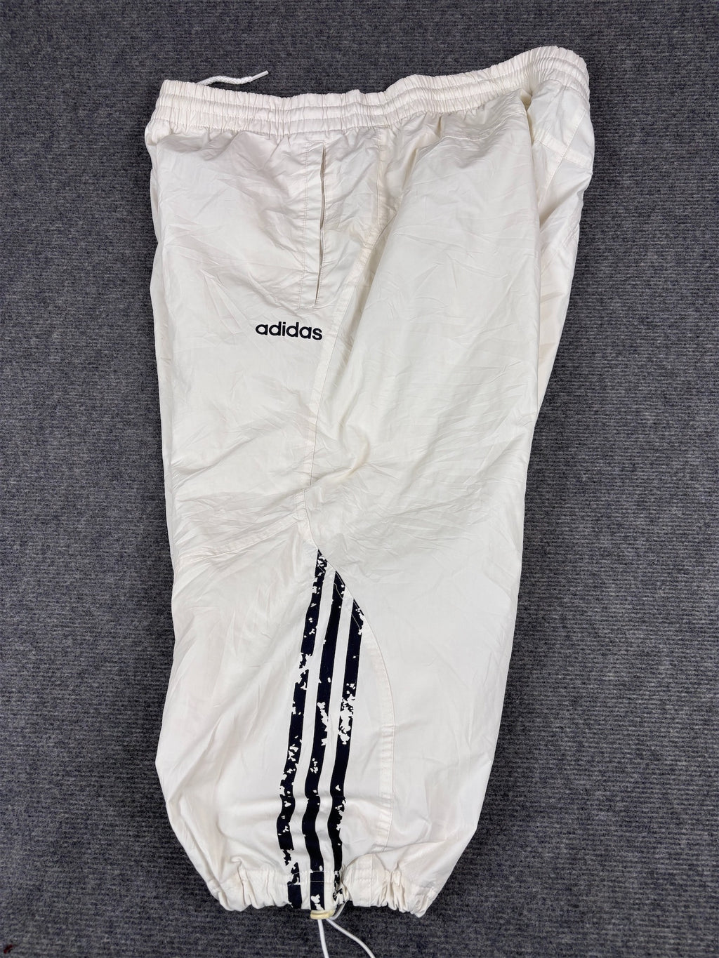 Vintage Y2K Adidas 3/4 Track Pants Size M White Black 3 Stripe Bungee Tabs
