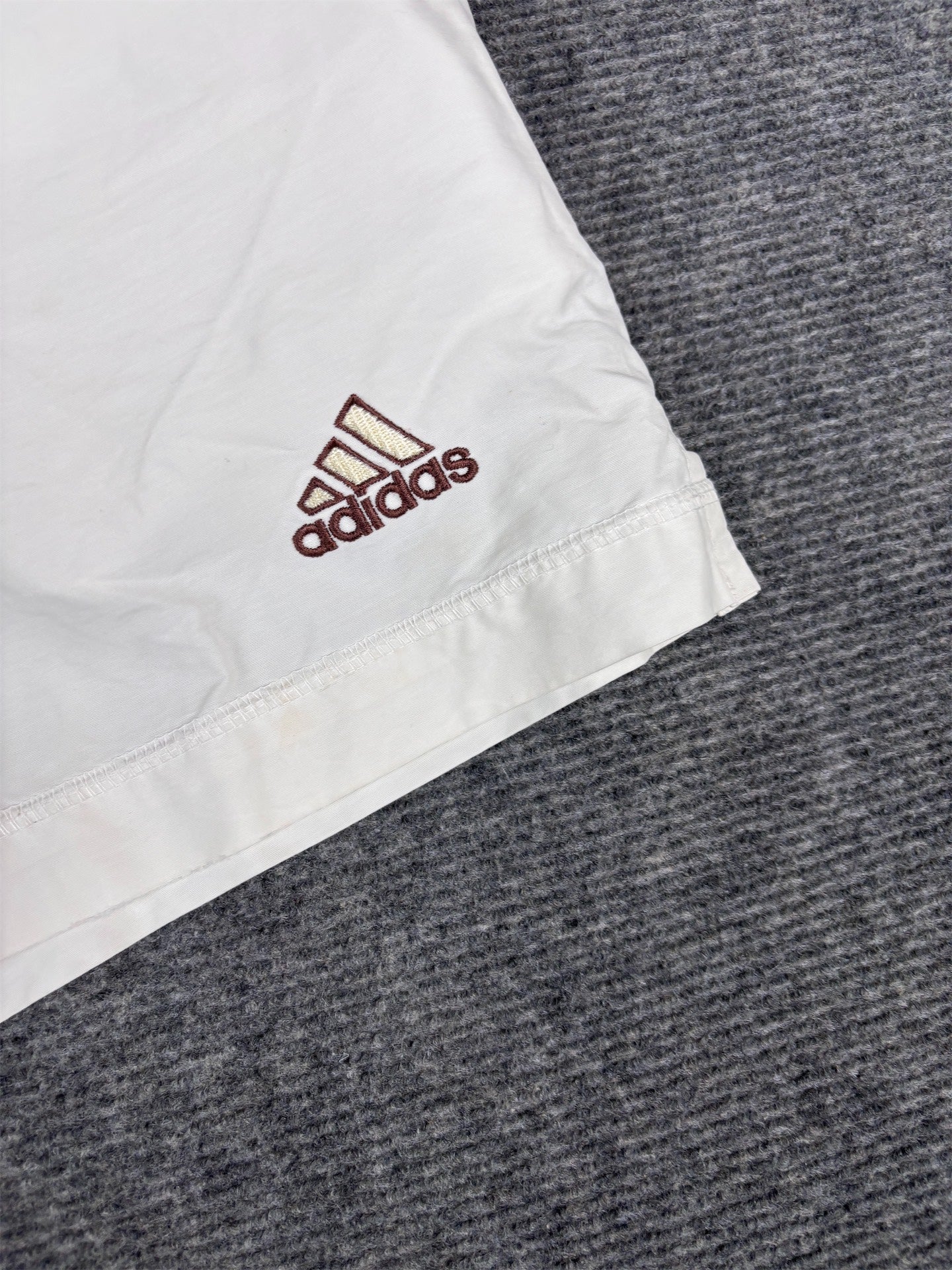 Vintage 90s Adidas Shorts Men’s XL White Brown Logo Tennis Style