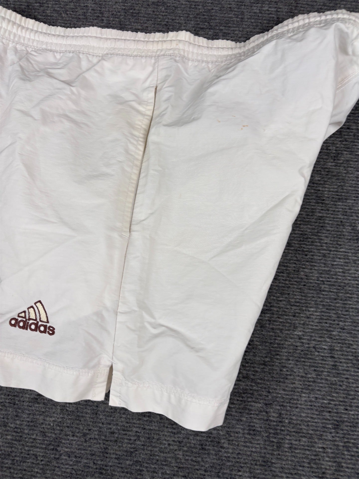 Vintage 90s Adidas Shorts Men’s XL White Brown Logo Tennis Style