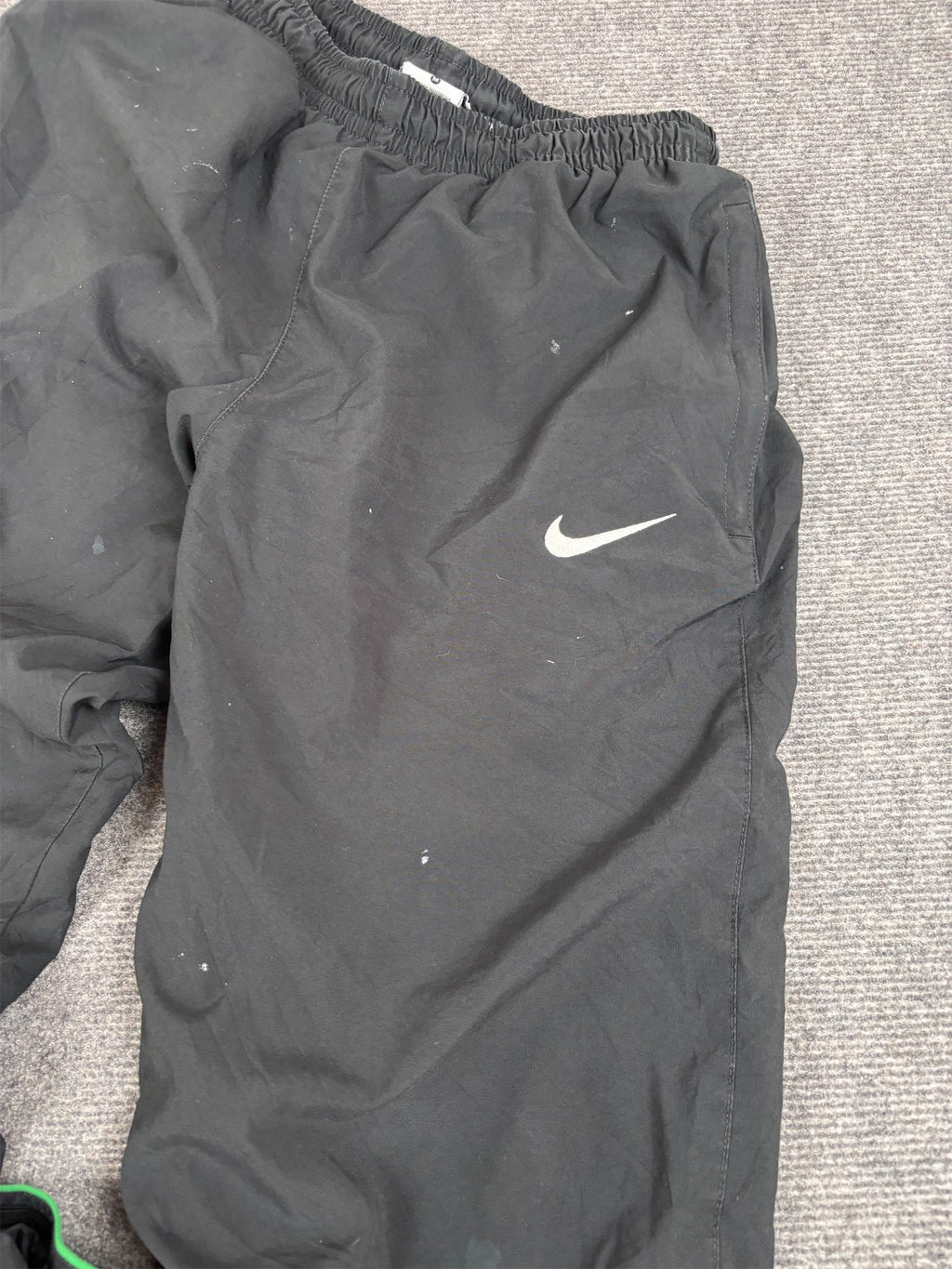 Classic Nike Track Pants Sz M Black White Green Piping Nylon Style Windbreakers