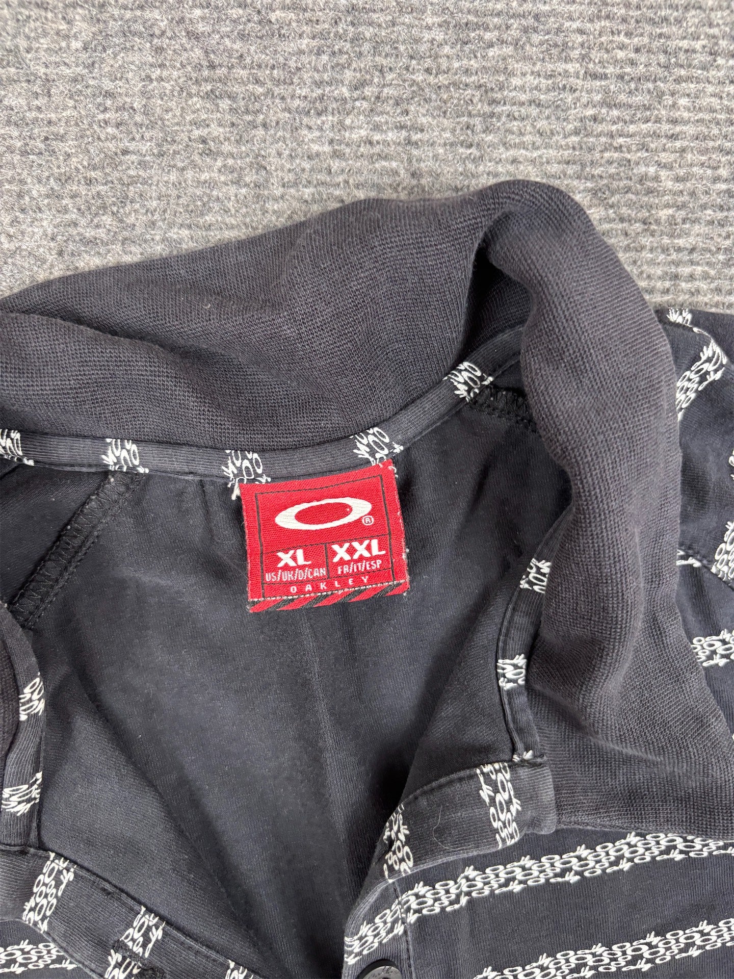 Vintage 90s Oakley Cropped Polo Women’s M Black All Over Logo  3/4 Sleeve