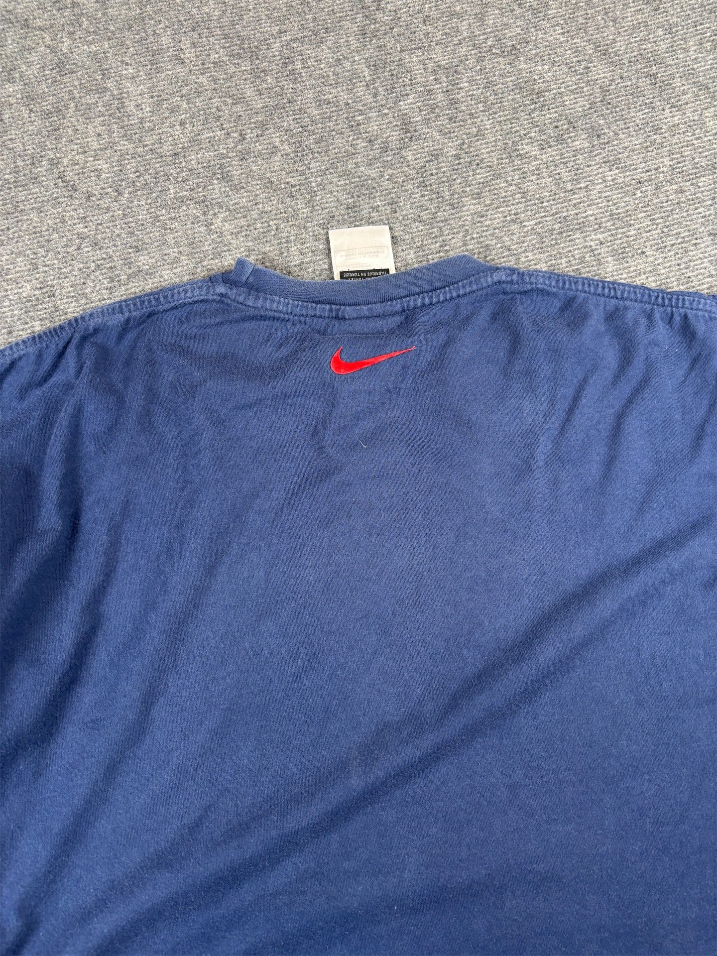 Vintage Y2K Nike Football T-Shirt Size L Blue Football Big Chest Logo Crew Neck