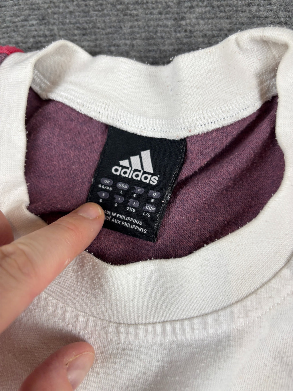 Vintage Y2K Adidas T-Shirt Size L Oversize White Brown Red Gold Logo 3 Stripes Faded