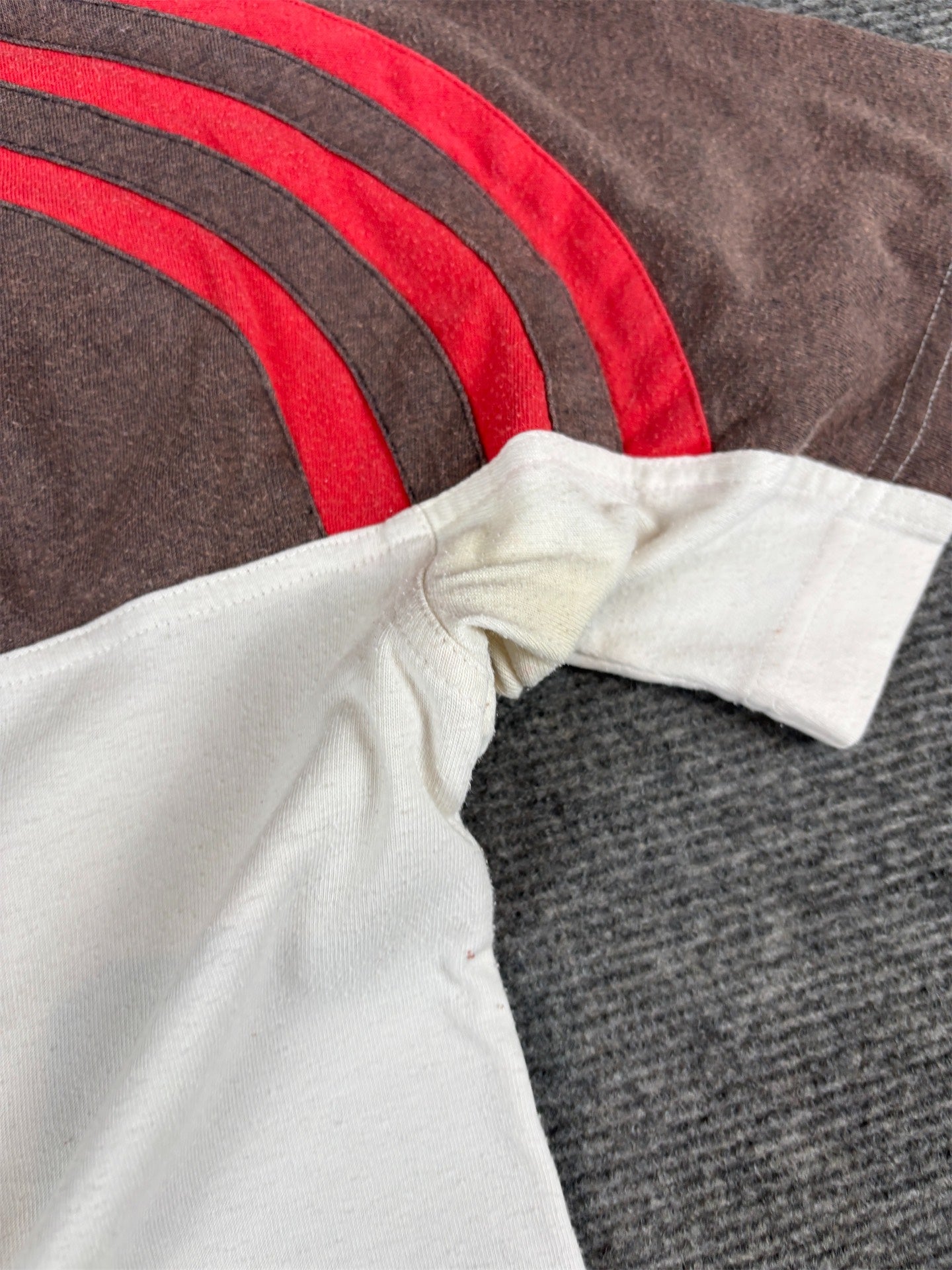 Vintage 90s Adidas T-Shirt Size L White Brown Red Logo 3 Stripes Faded Crew Neck