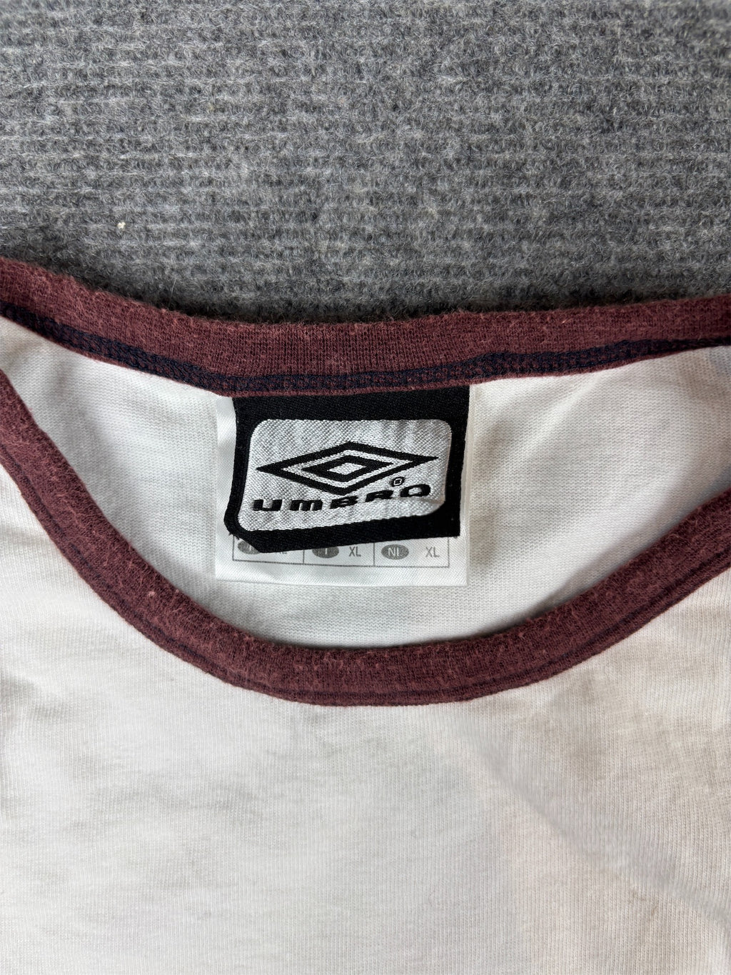 Vintage Y2K Umbro T-Shirt L White England Football Embroidered Logos UK Flag Ringer Style