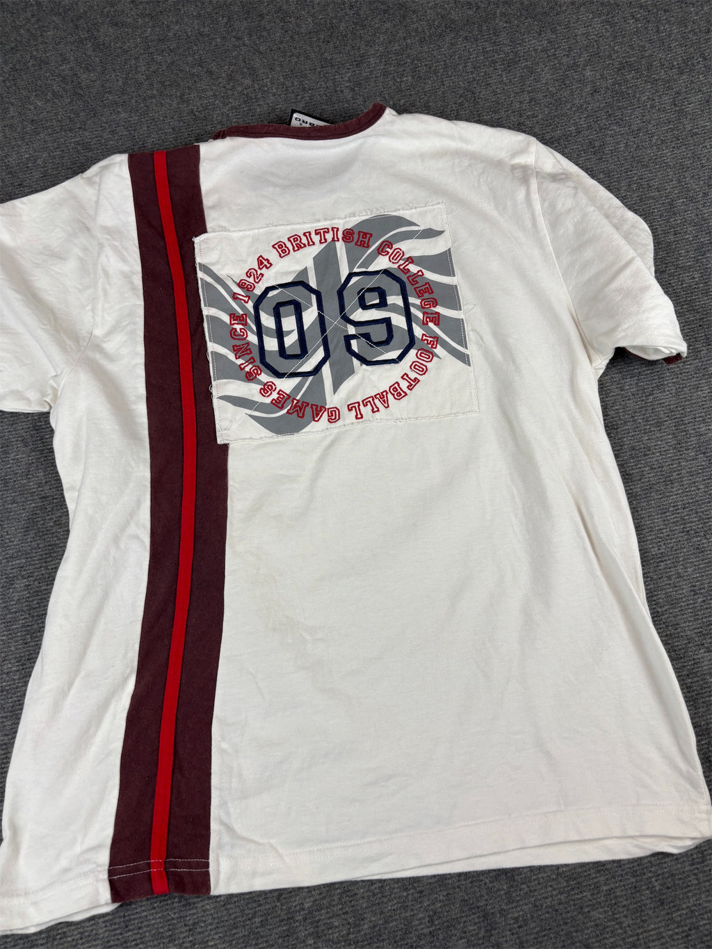 Vintage Y2K Umbro T-Shirt L White England Football Embroidered Logos UK Flag Ringer Style