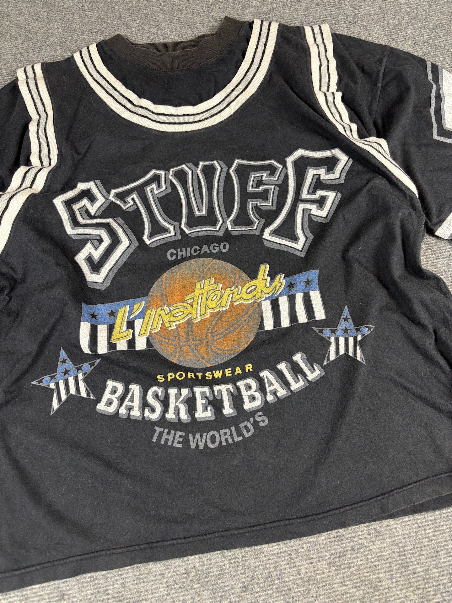 Vintage 90s Basketball Jersey T-Shirt Size XL Black True Vintage Sportswear