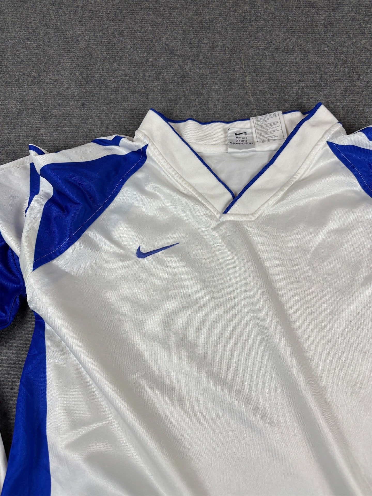 Vintage 90s Nike Jersey M White Blue Cotton Long Sleeve V-Neck
