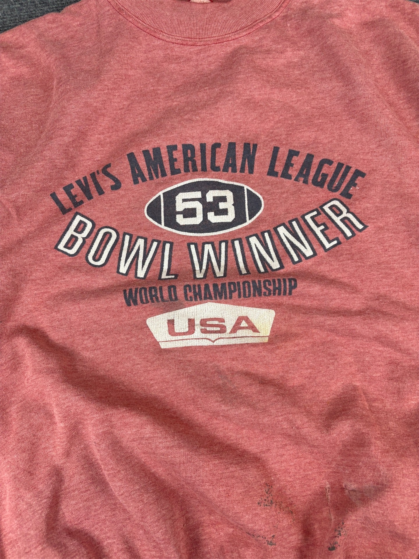 Vintage 90's Levi's Football T-shirt Mens L Red USA Bowl Short Sleeve Sweatshirt