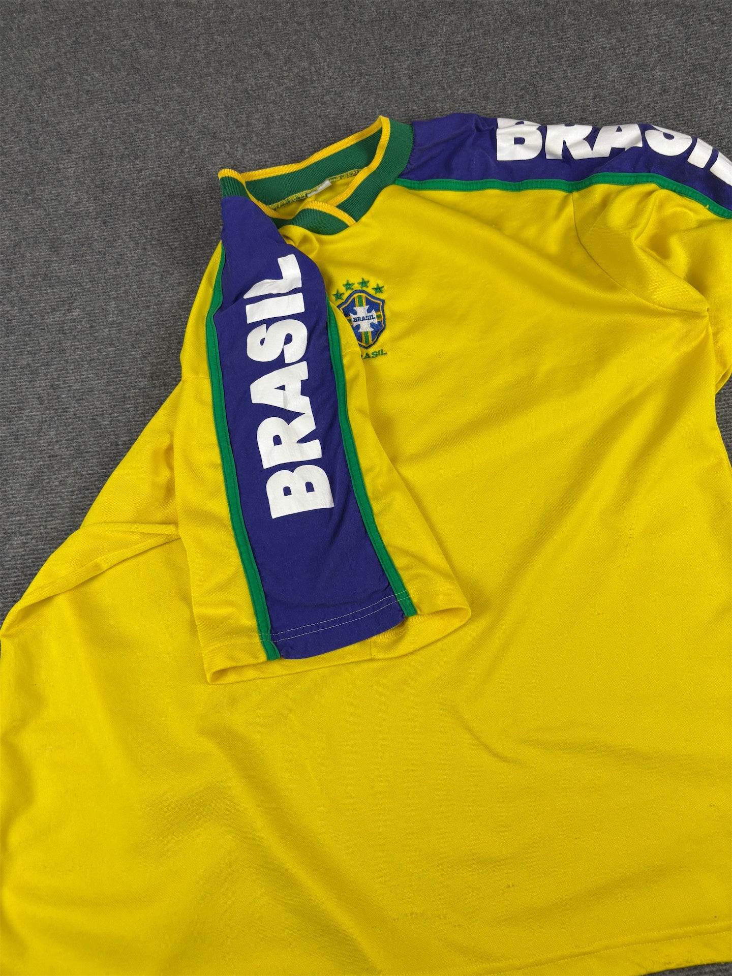 Vintage Brazil Football Jersey Men's XL Yellow Embroidered Team Logo