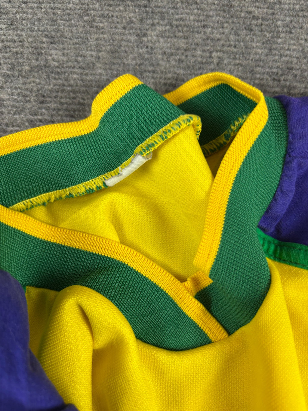 Vintage Brazil Football Jersey Men's XL Yellow Embroidered Team Logo