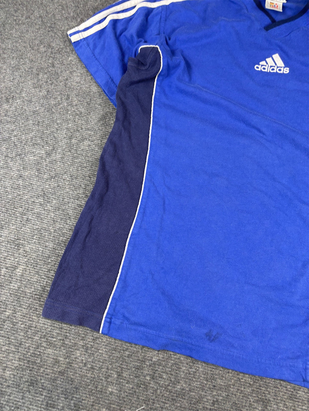 Vintage 90s Adidas T-Shirt Mens L Blue Navy Panels V-Neck Centre Logo
