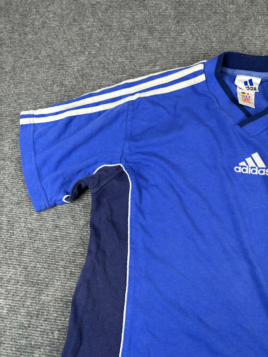 Vintage 90s Adidas T-Shirt Mens L Blue Navy Panels V-Neck Centre Logo