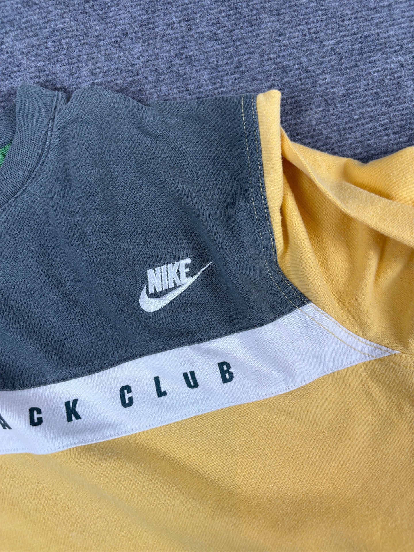 Vintage Y2K Nike T-Shirt L Green Yellow Cotton Long Sleeve Oregon Track Club