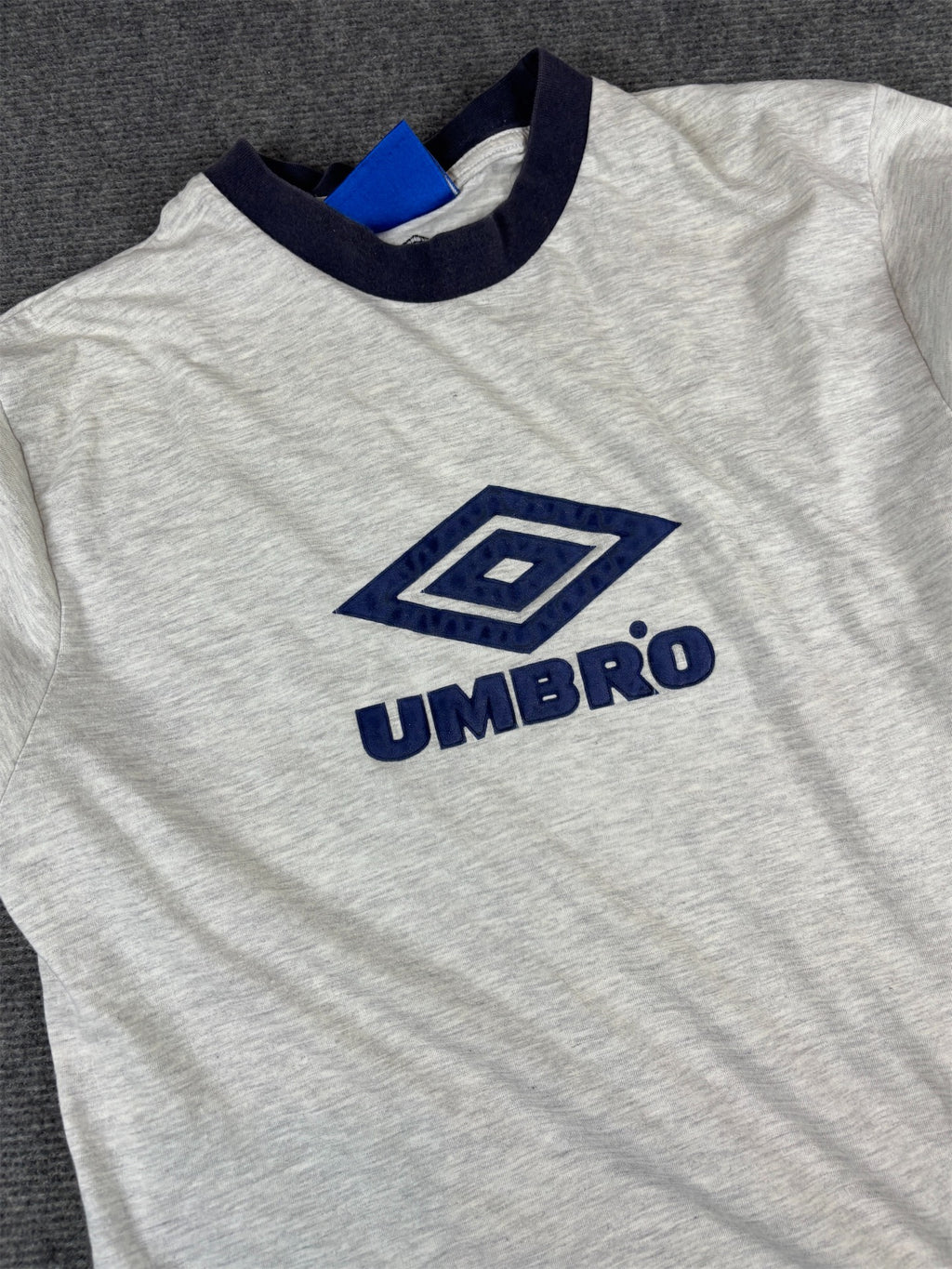 Vintage Y2K Umbro T-Shirt M Grey Ringer Style Large Chest Graphic