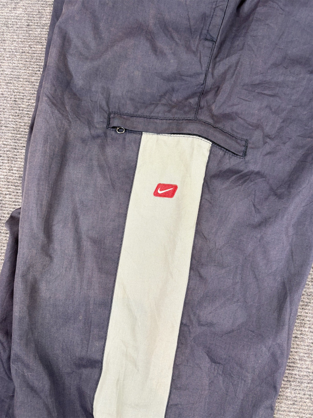 Vintage Y2K Nike Cargo Track Pants Size S Navy Grey Panel Red Badge Ankle Zips Wide Leg