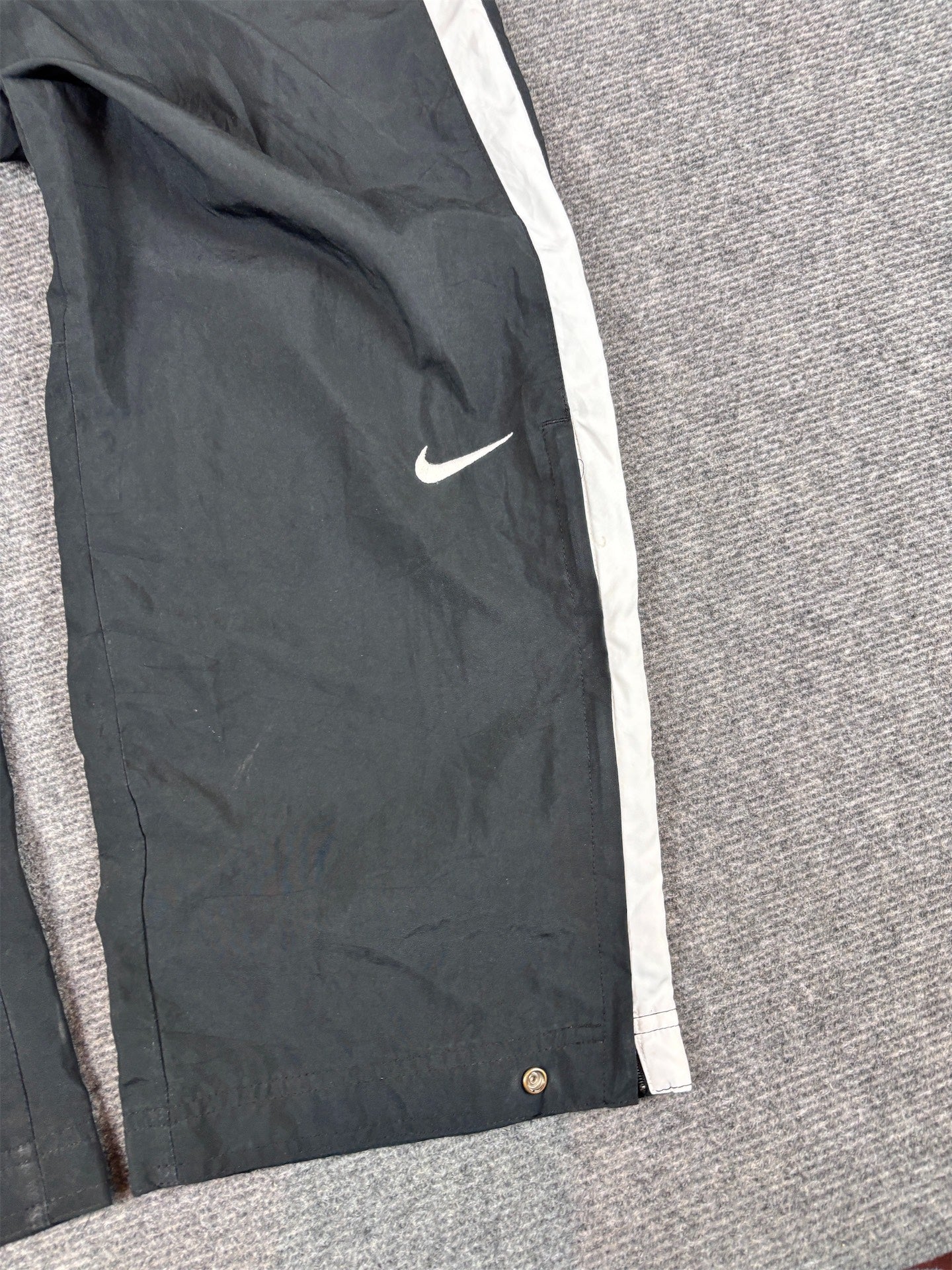 Vintage Y2K Nike Team Track Pants Size M Black White Panels Swoosh Ankle Zip Baggy
