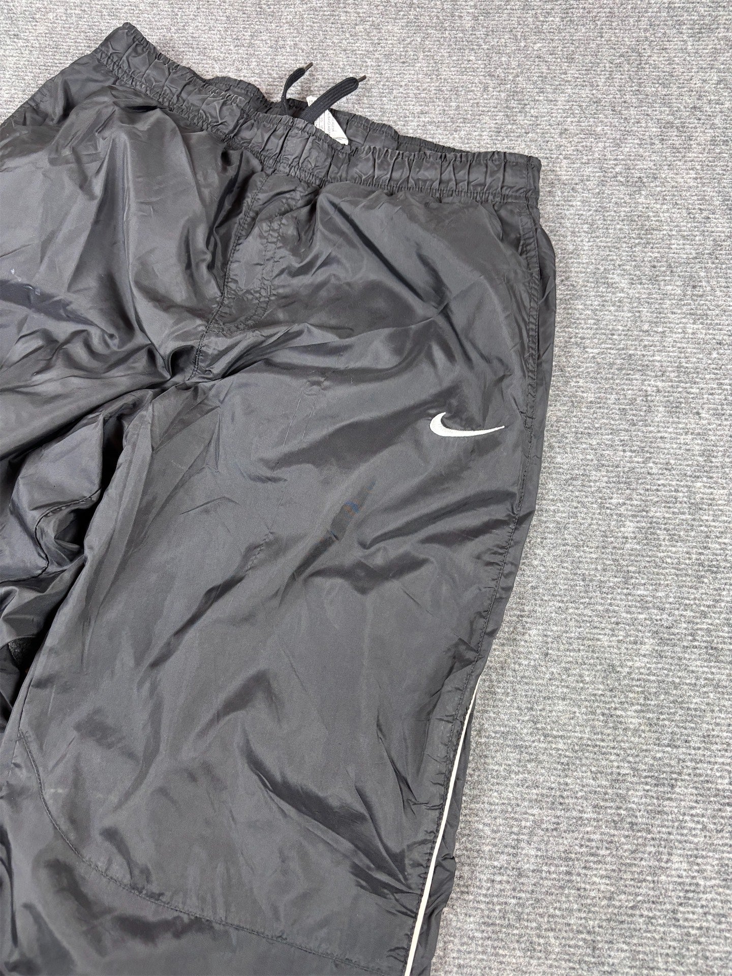 Classic Nike Track Pants Size S Black White Piping Nylon Windbreakers Spray