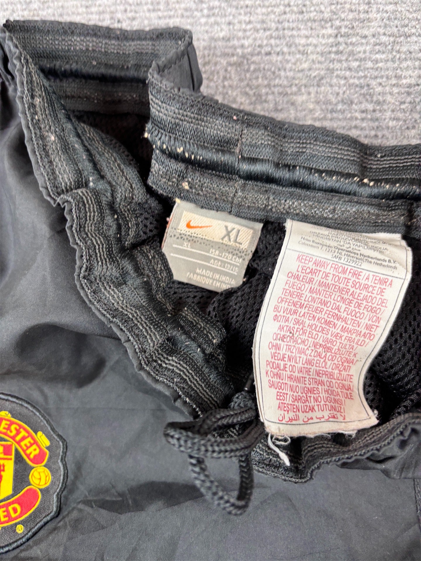 Vintage Y2K Nike Football Track Pants XL Black Manchester United Mesh Panels Ankle Zips
