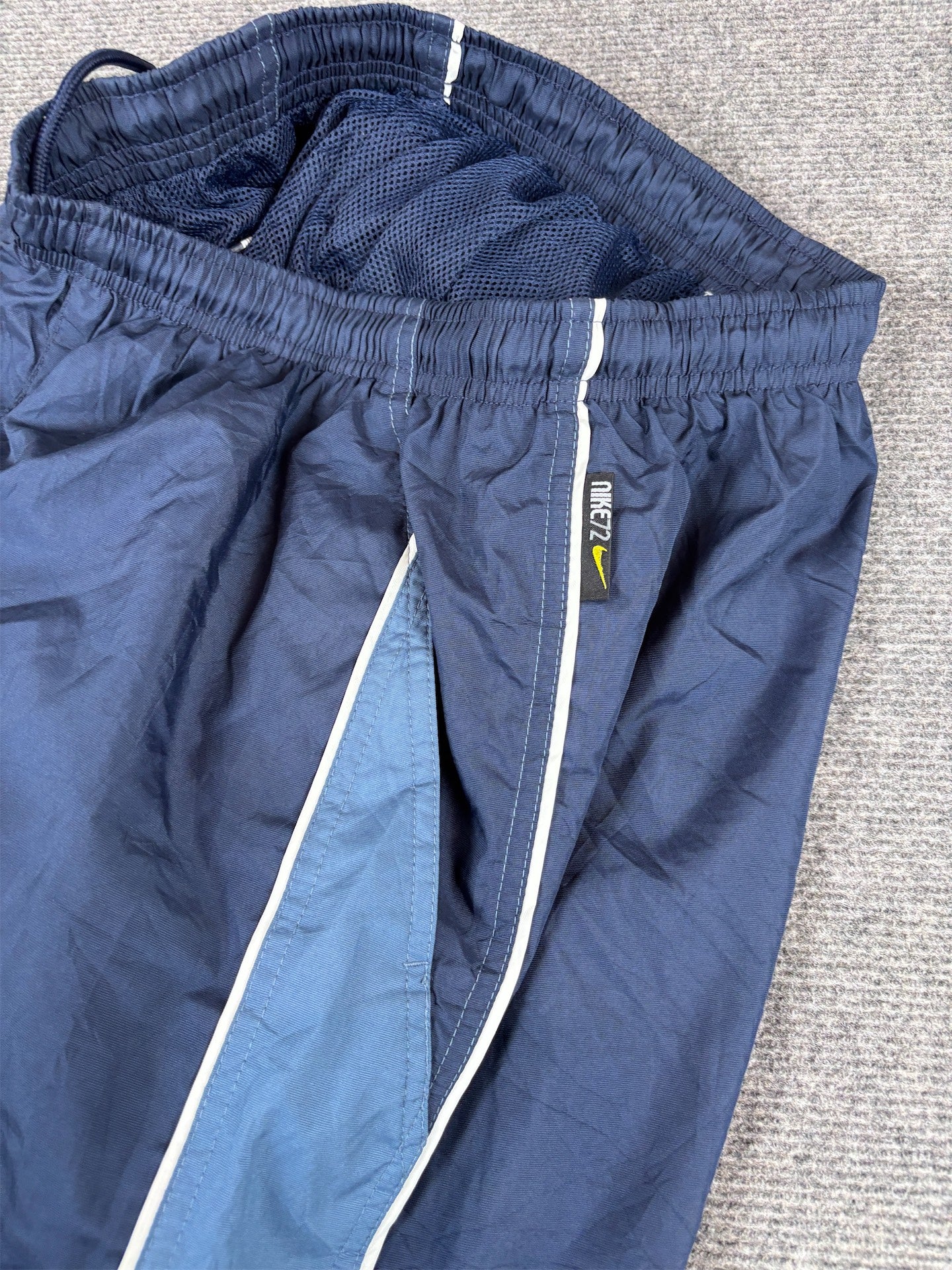 Vintage Y2K Nike Track Pants Women’s S Navy White Piping Blue Panels Wide Leg Ankle Zip