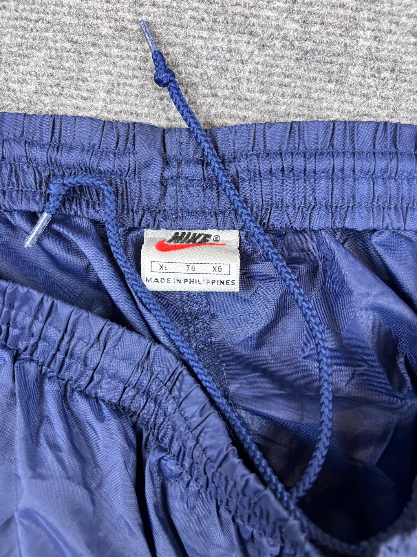 Vintage 90s Nike Track Pants Women’s XL Navy Hip Swoosh Parachute Ankle Zip Wide Leg