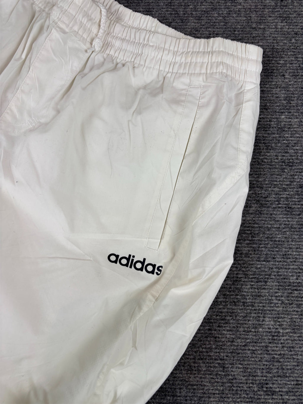 Vintage Y2K Adidas 3/4 Track Pants L White 3 Stripe Spell Out Logo Bungee Tabs