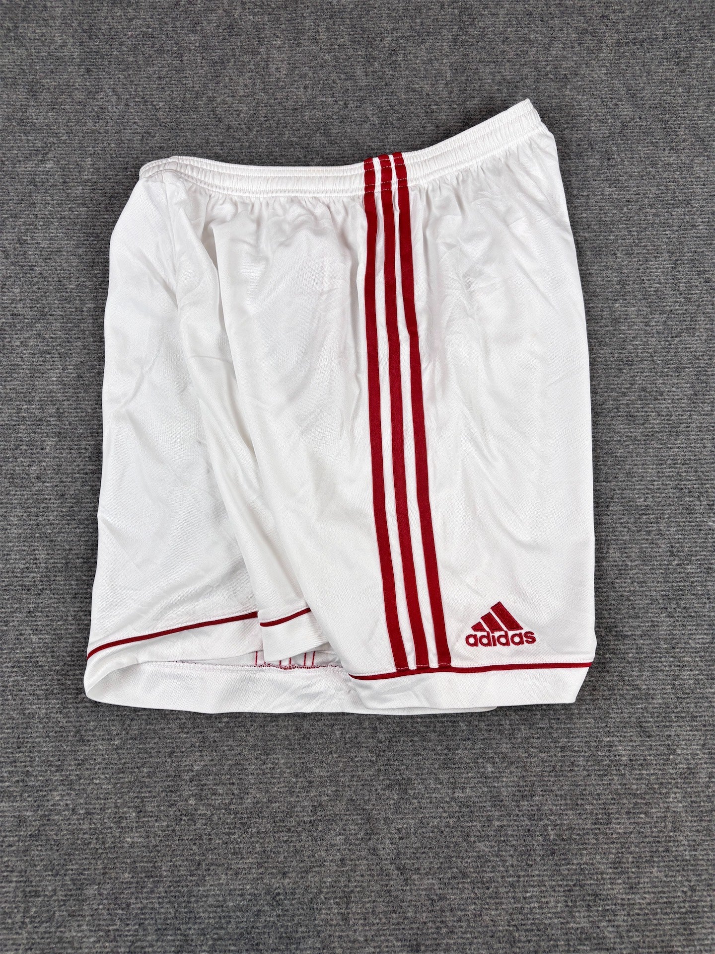 Vintage Y2K Adidas Shorts Size M White Red 3 Stripe Football Style