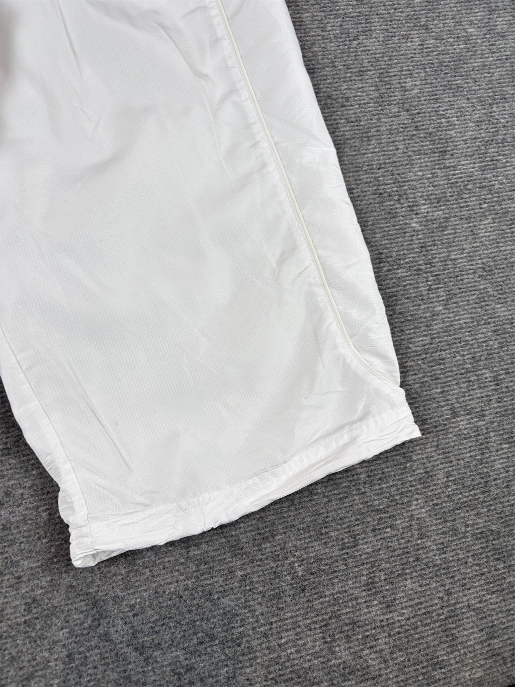 Y2K/10s Adidas 3/4 Track Pants L White Silver Logo Bungee Tabs