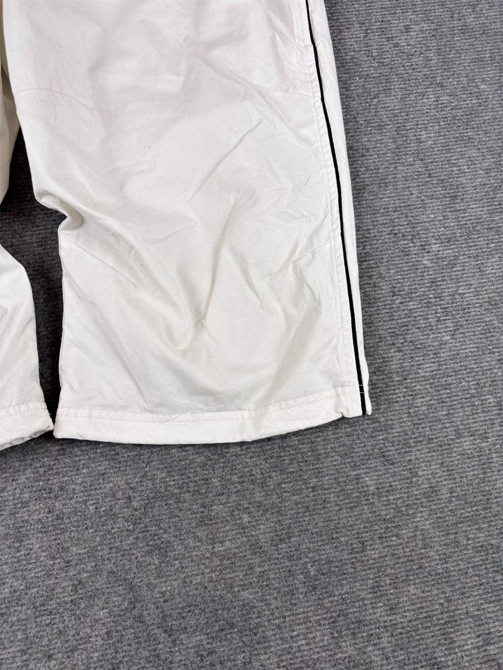 Vintage Y2K Nike 3/4 Track Pants L White Black Piping Bungee Leg Wide Fit