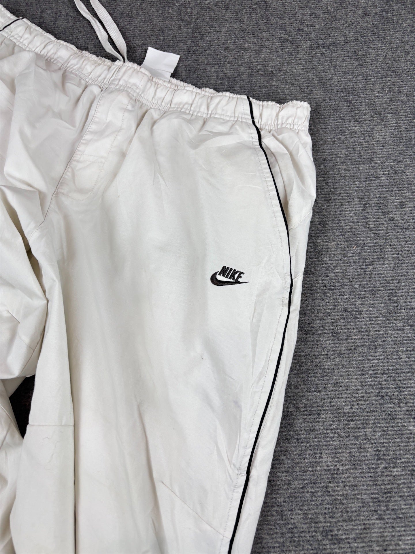 Vintage Y2K Nike 3/4 Track Pants L White Black Piping Bungee Leg Wide Fit