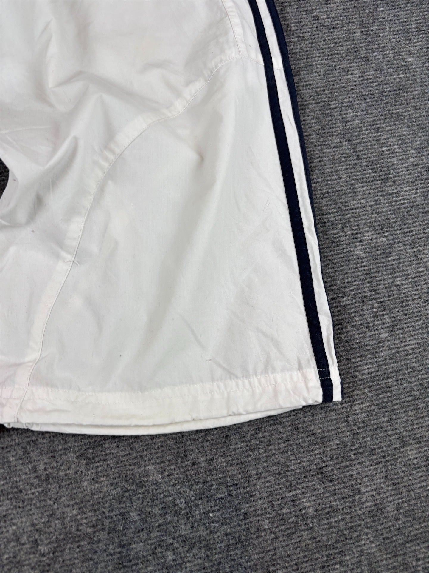 Vintage Y2K Adidas 3/4 Track Pants Men's L White 3 Stripe Bungee Tab