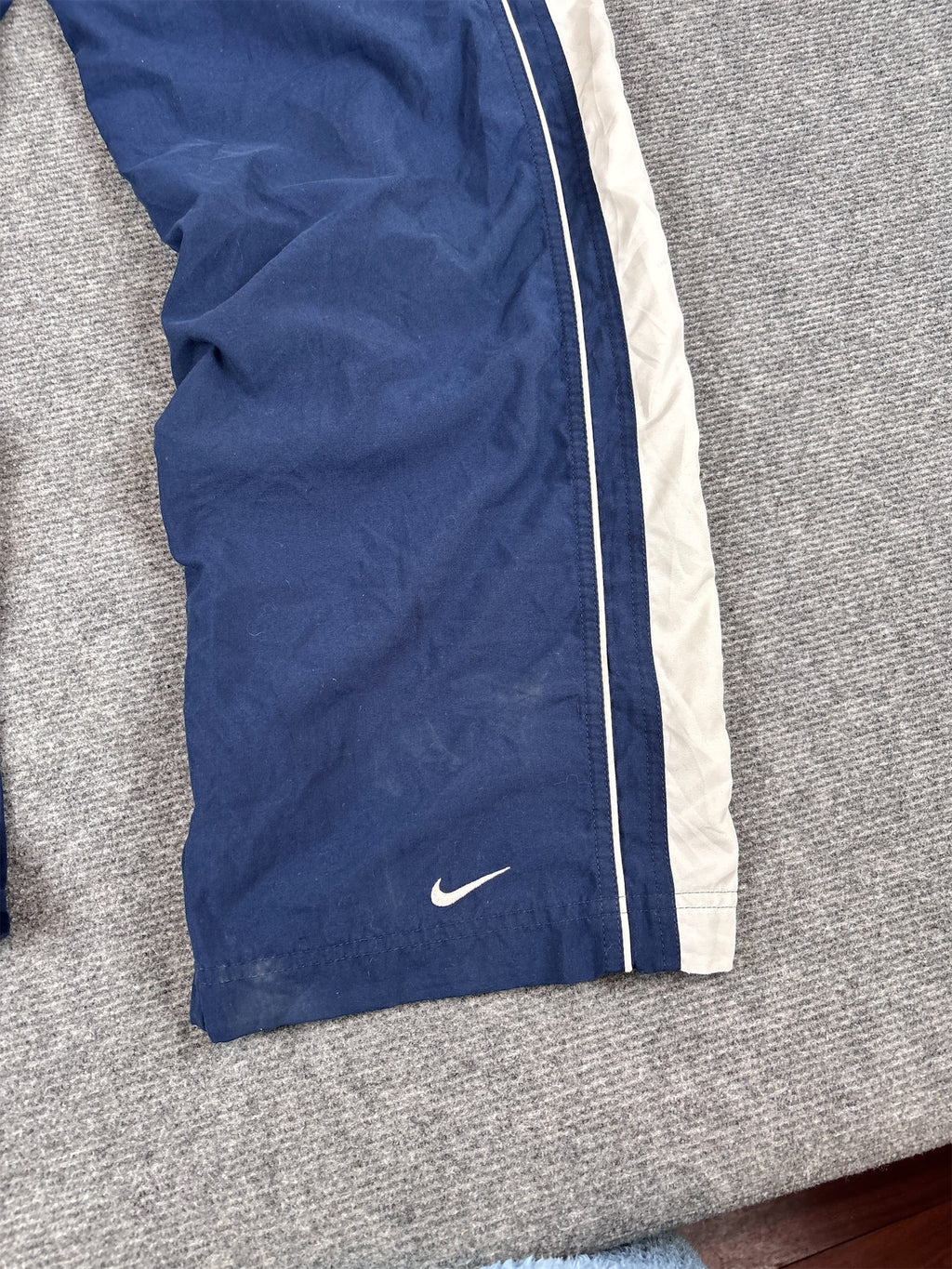 Vintage Y2K Nike Cargo Track Pants XL Navy White Piping Ankle Swoosh Baggy Fit