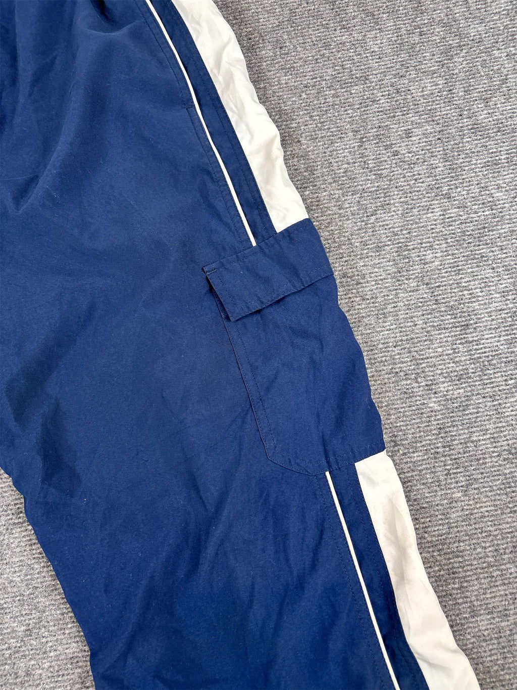 Vintage Y2K Nike Cargo Track Pants XL Navy White Piping Ankle Swoosh Baggy Fit