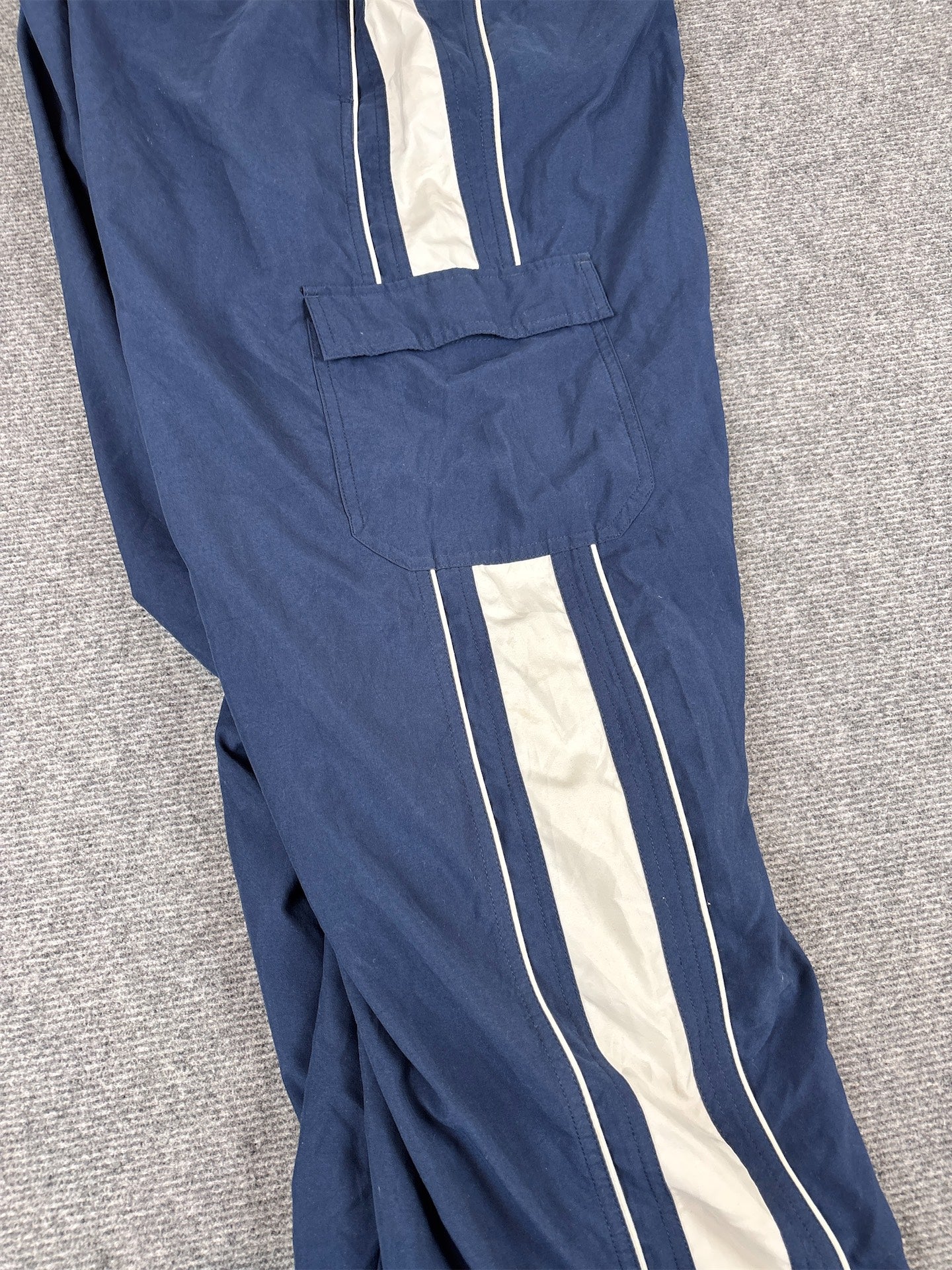 Vintage Y2K Nike Cargo Track Pants XL Navy White Piping Ankle Swoosh Baggy Fit