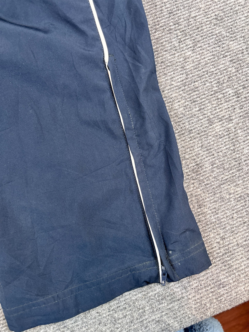 Y2K to 10s Nike Track Pants Men’s M Navy Double White Piping Swoosh Ankle Zip Wide Leg