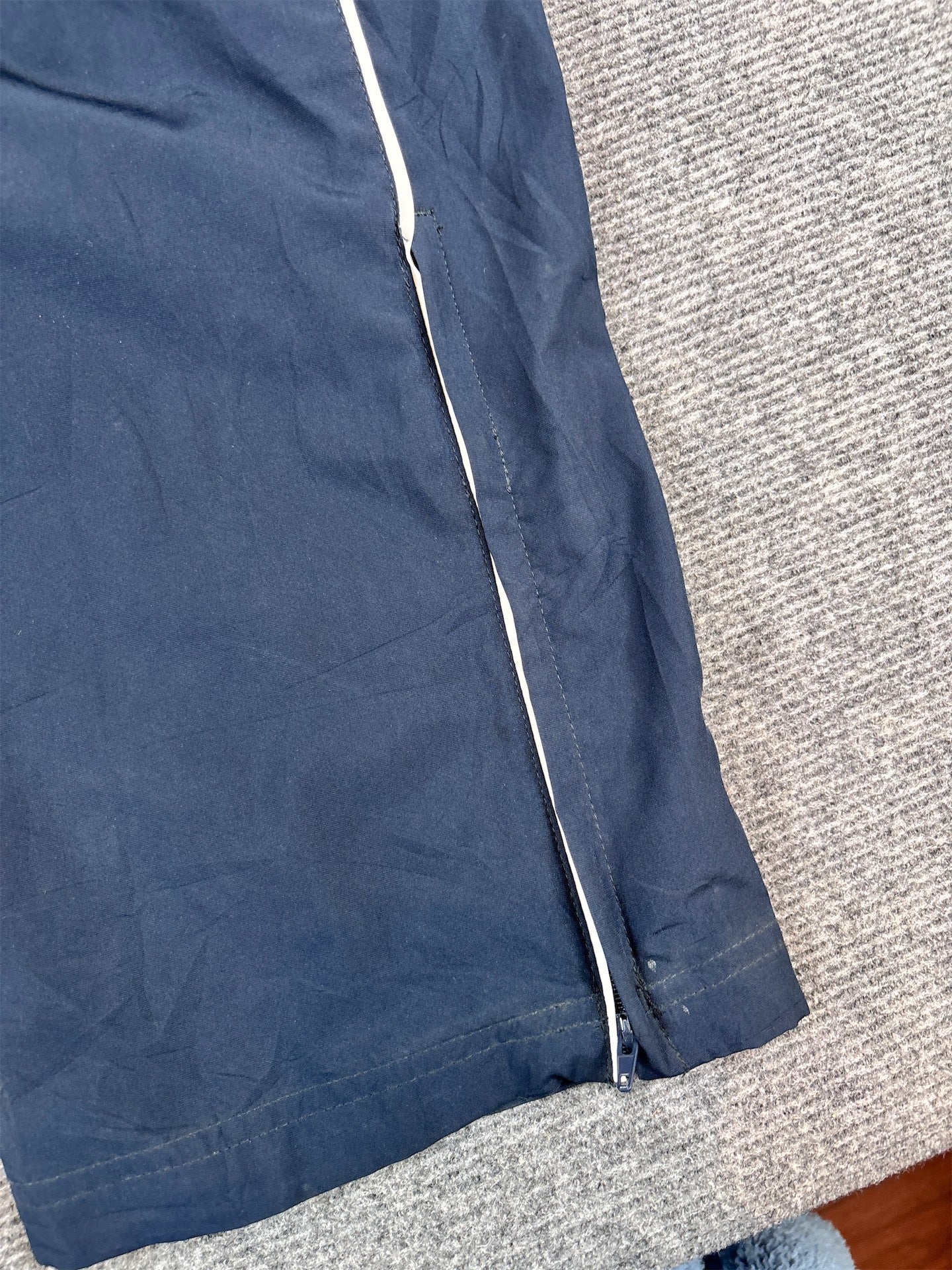 Y2K to 10s Nike Track Pants Men’s M Navy Double White Piping Swoosh Ankle Zip Wide Leg