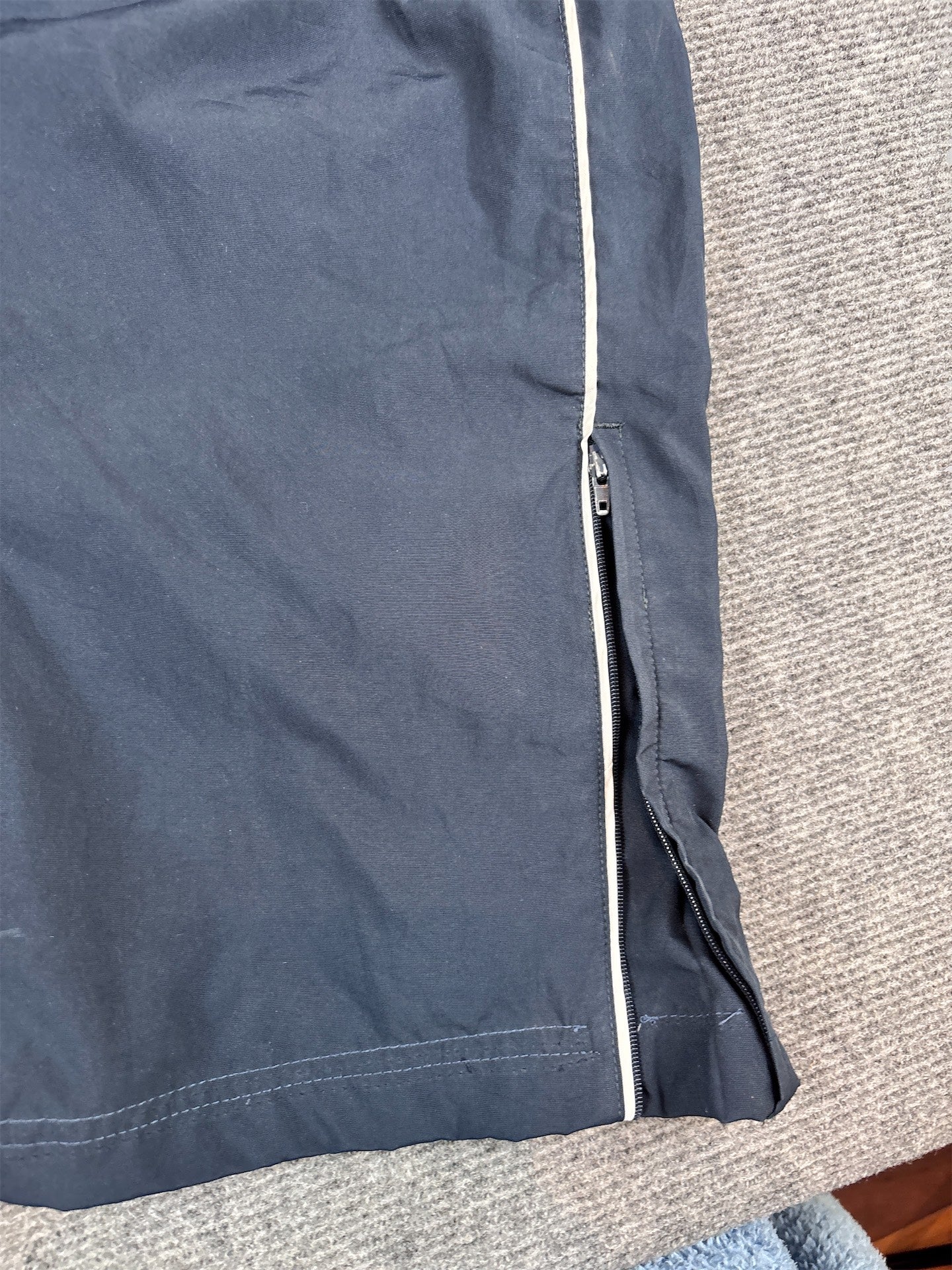 Y2K 10s Nike Track Pants XL Navy White Swoosh Piping Ankle Zip Wide Leg