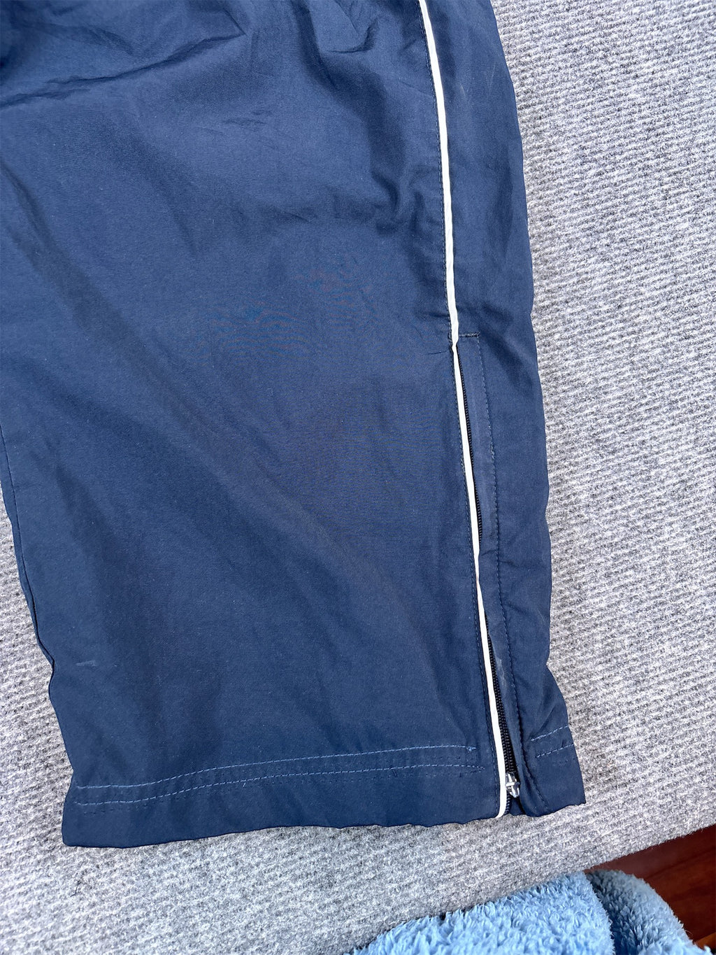 Y2K 10s Nike Track Pants XL Navy White Swoosh Piping Ankle Zip Wide Leg