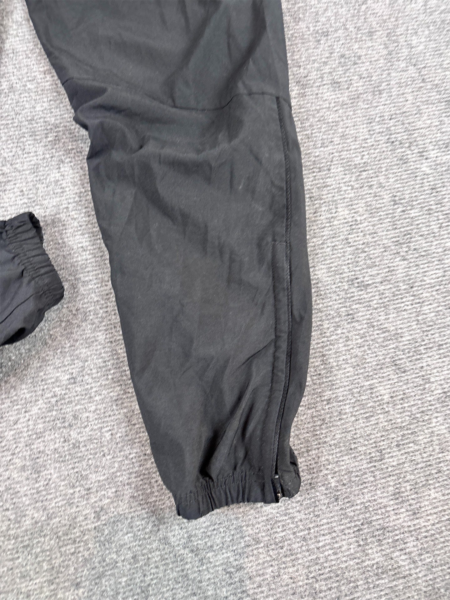 Nike Dri-fit Track Pants L Black Swoosh Tapered Leg Ankle Zip