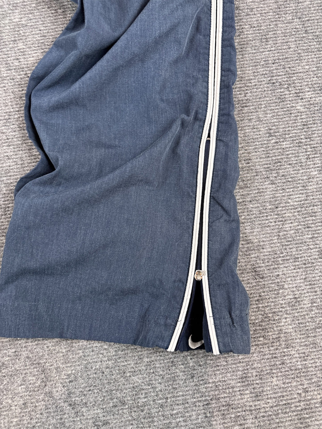 Vintage Y2K Nike Track Pants Men's M Navy White Piping Swoosh Ankle Zip Straight Leg