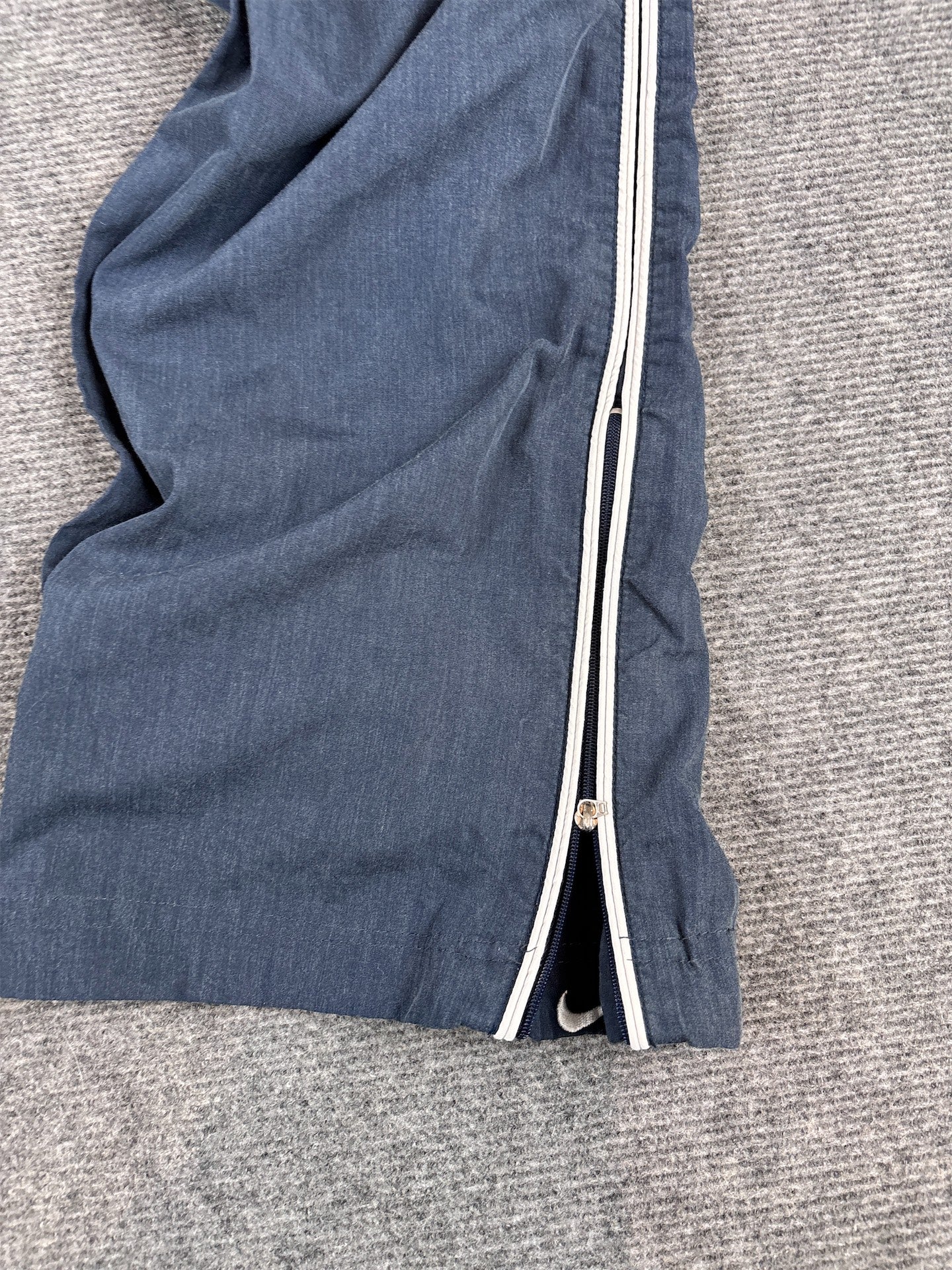 Vintage Y2K Nike Track Pants Men's M Navy White Piping Swoosh Ankle Zip Straight Leg