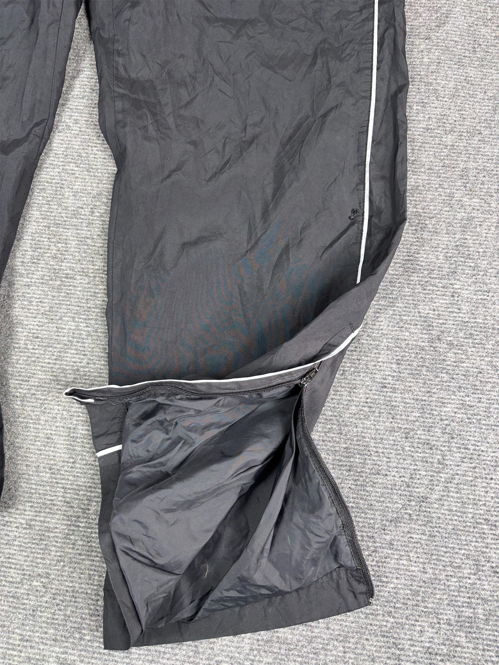 Vintage Y2K Nike Track Pants Men's M Black Grey Swoosh Piping Baggy Fit Ankle Zip Wide Leg