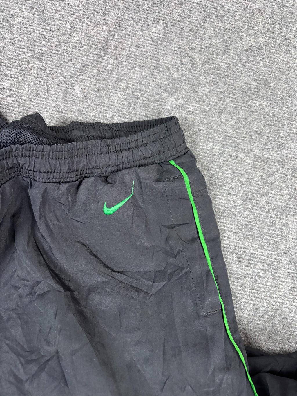 Vintage Y2K Nike Track Pants Women's L Black Green Hip Swoosh Piping Wide Leg