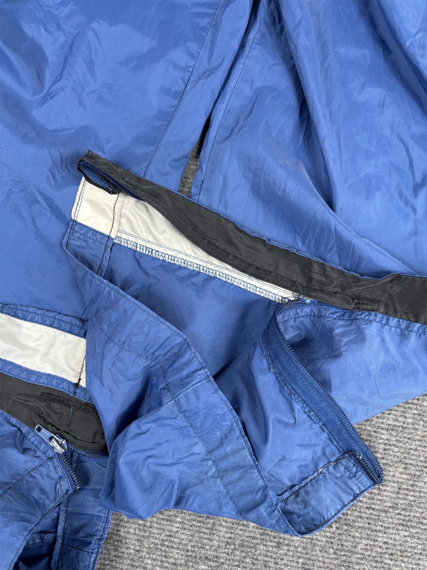 Vintage 90's Nike Track Pants Men's L Blue White Black Panels Swoosh Ankle Zips Wide Leg