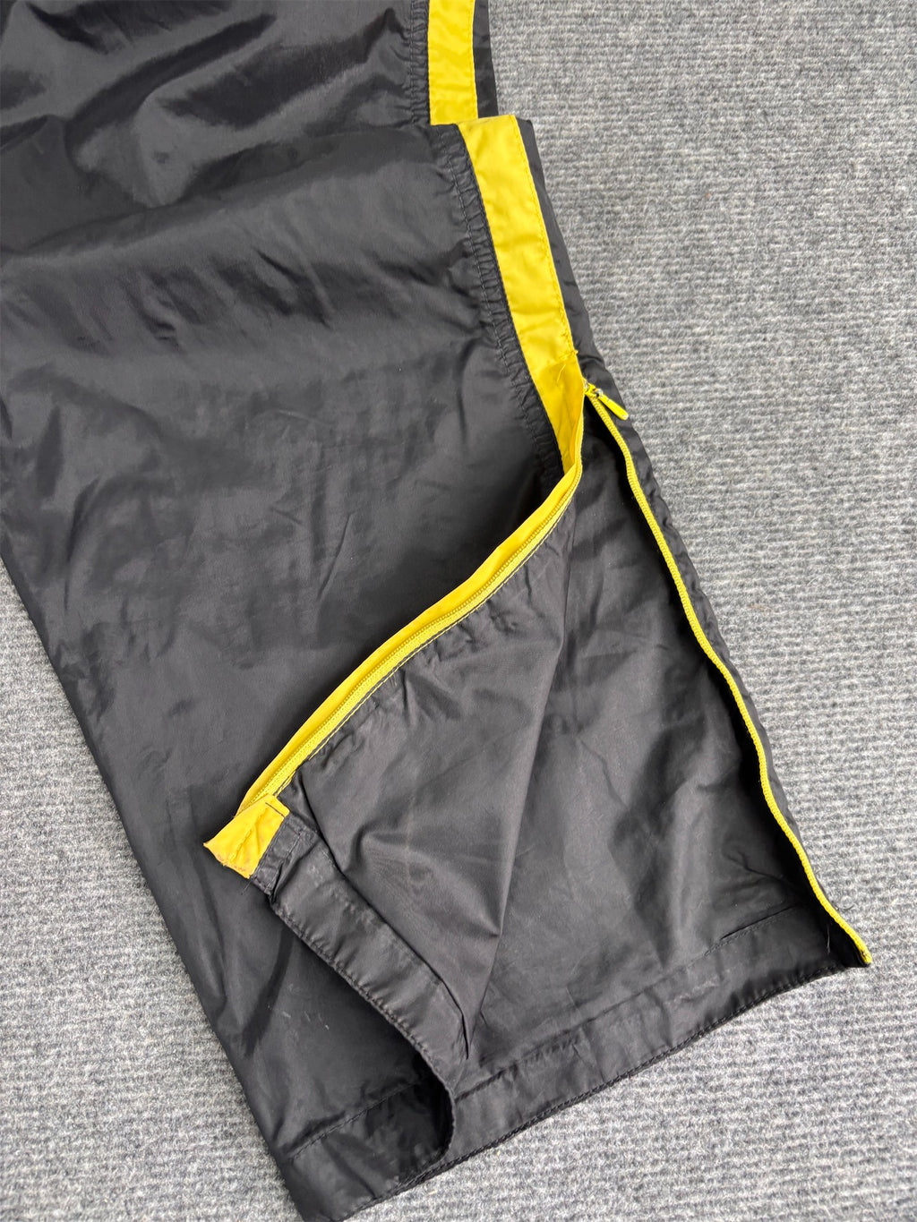 Vintage 90's Nike Track Pants Men's S Black Yellow Panels Ankle Zip Wide Leg Windbreakers