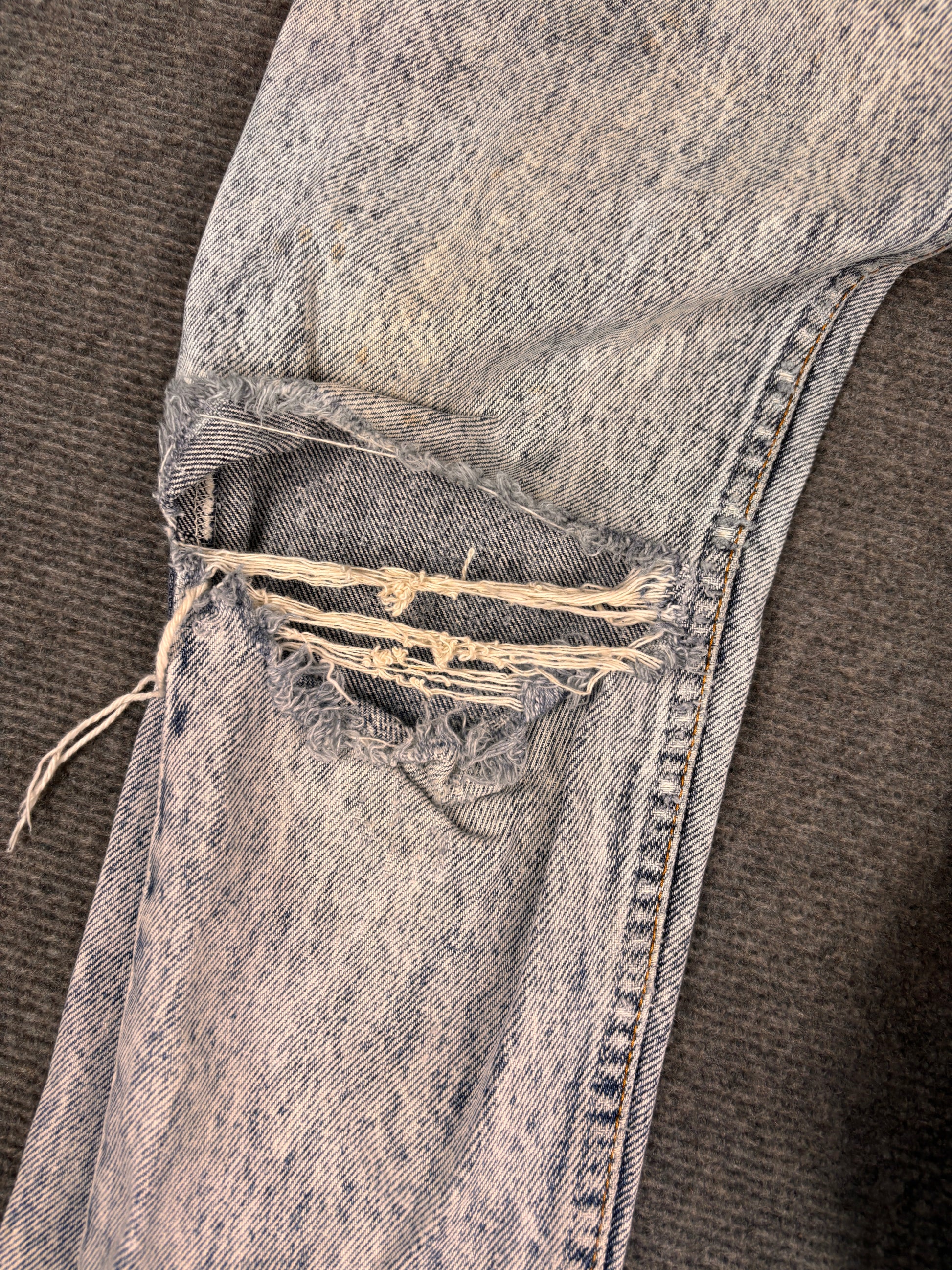 Vintage 90's Levi's Jeans Women's S Blue Acid Wash 255 Distressed Tears Tapered